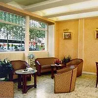 Avenir Montmartre Otel