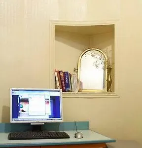 Avenir Montmartre Otel 2*